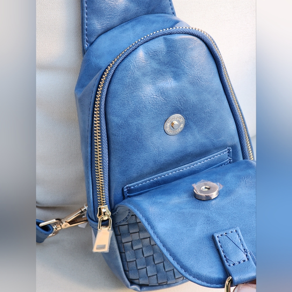 Pretty Simple Women's Waverly Navy Woven Vegan Leather Sling Crossbody Bag - Picture 5 of 8